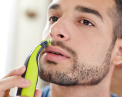 Philips Norelco OneBlade hybrid electric trimmer and shaver Edge it Up