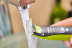 Philips Norelco OneBlade hybrid electric trimmer and shaver Wet and Dry